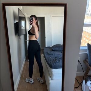 LULULEMON Women's Leggings
Fast and Free High-Rise Tight 25” Pockets 4